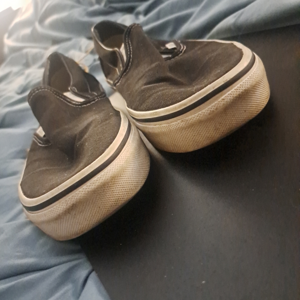 Vans slip on black shoes 8.5 women - Picture 5 of 6
